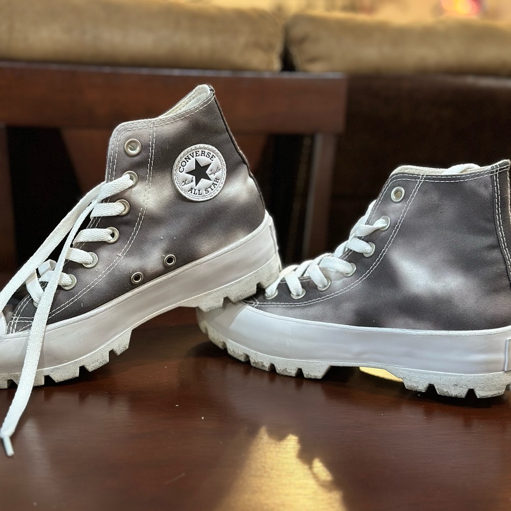 Women’s Lugged High Top Converse